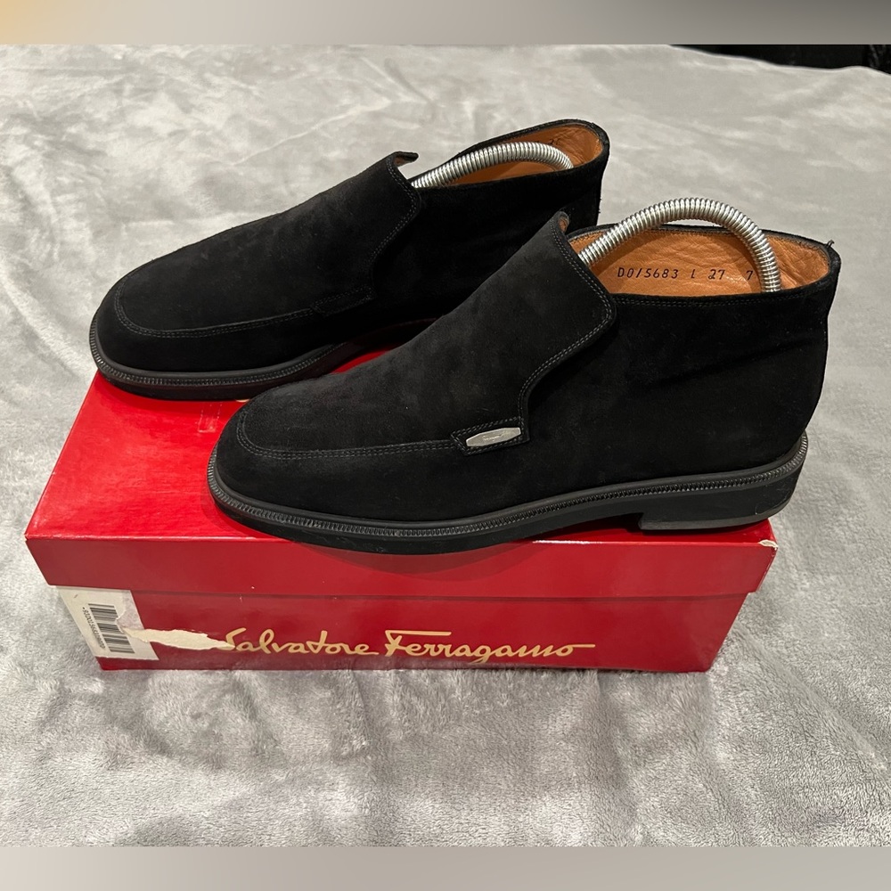 Salvatore Ferragamo Desio Chukka Boots